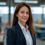 Claudia Mayer, Operations Direktorin von Zahnrad Eiche